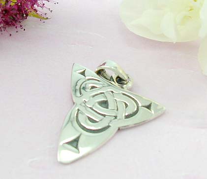 Discount tattoo pendant shopping mall sterling silver pendant design with irregular triangle and celtic knot at the center 