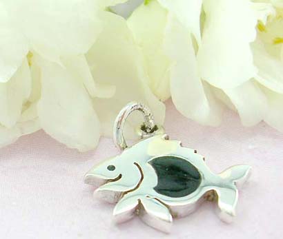 unique gift jewelry product catalog sterling silver pendant with fish pattern and onyx stone          