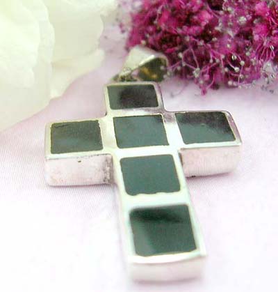 Discout free body pendant square black stone forming in cross shape design with sterling silver pendant 
